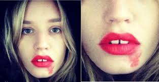 Un tocco di rossetto per un nobile scopo