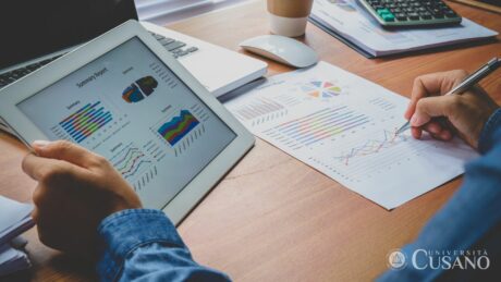 Laurearsi in economia lavorando