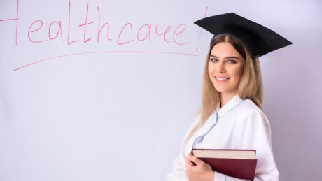 Laurea in medicina senza specializzazione