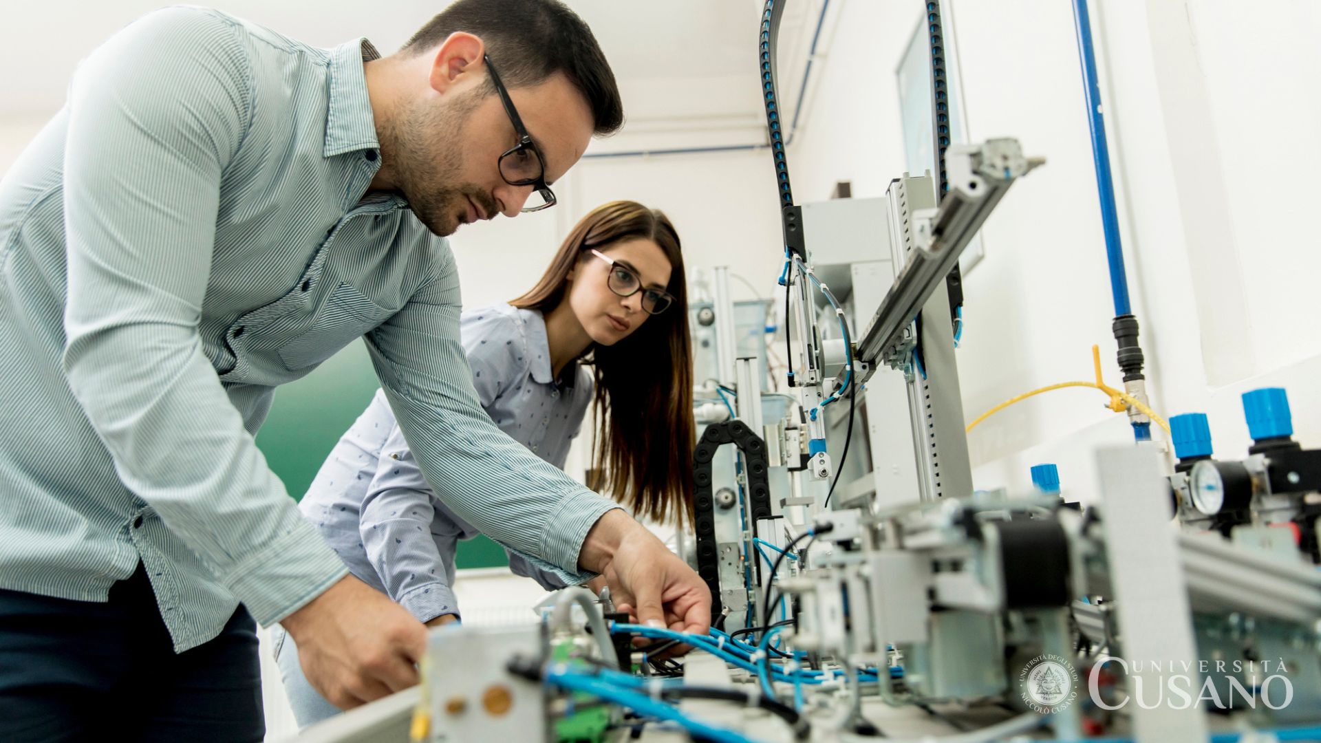 Elettrotecnica: leggi, circuiti e strumenti essenziali per l’ingegnere meccanico